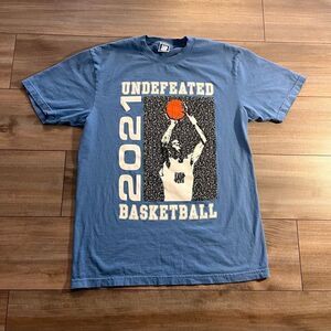 ‎UnDefeated Basketball Blue Athletic Casual Shirt Men Medium